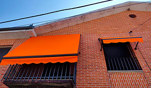 Toldos en Marchamalo.